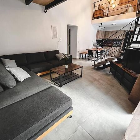 Escala Double Loft 1 & Parking In The City Center فولوس المظهر الخارجي الصورة