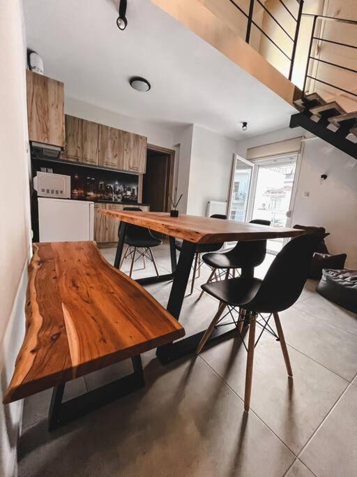 Escala Double Loft 1 & Parking In The City Center فولوس المظهر الخارجي الصورة